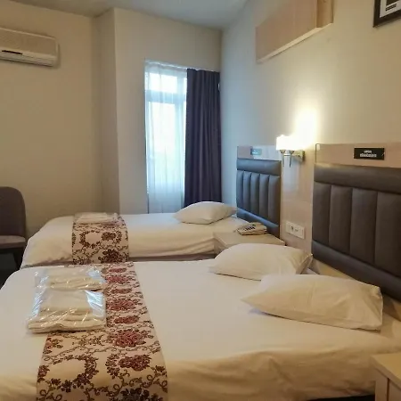 Grand Koeroglu ホテル 4*